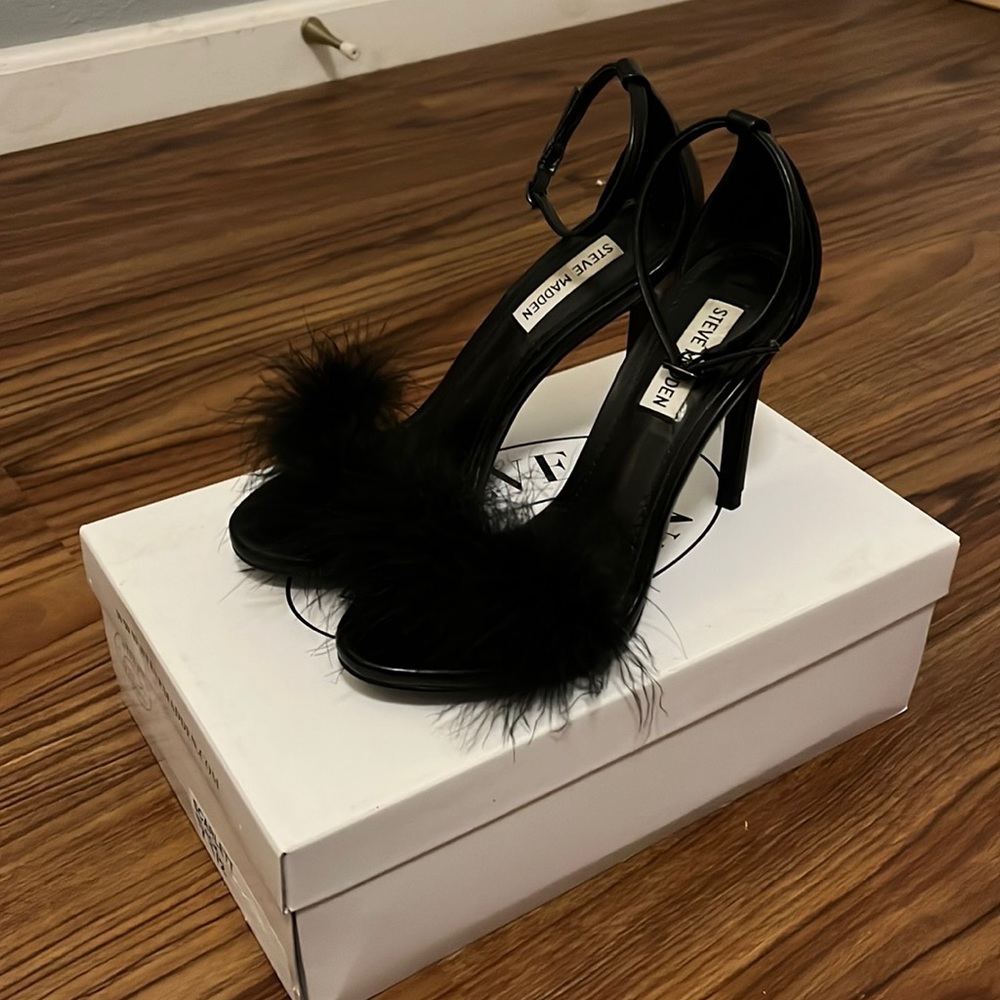 Steve Madden Black Scarlett Heels size 7.5